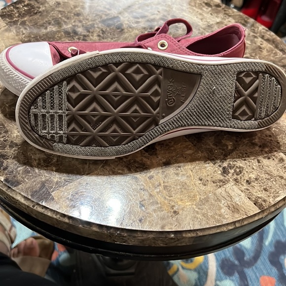 Converse All Stars, Size 8, Sued with Velvet laces, Great Condition - Picture 2 of 7